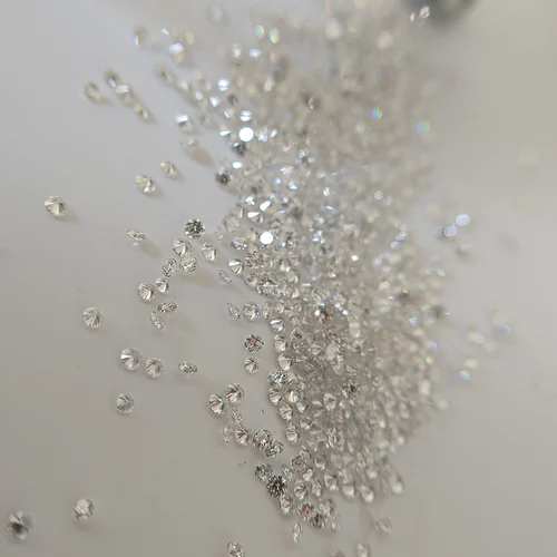 Cvd Round Polished Diamond Diamond Carat: As Per Requirement Carat