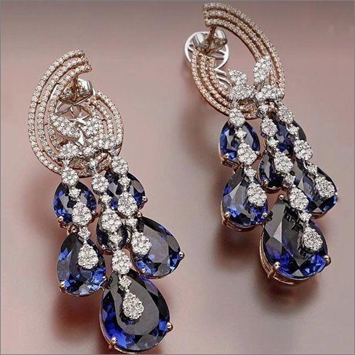 महिलाओं का स्टाइलिश ईयररिंग जेंडर: महिलाएं