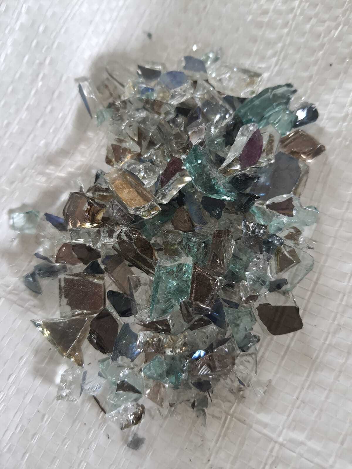 Wast Bulk Supplier Diffrent Colore Blue Green Clear Glass Stone Aggregate For Glass Industries Size: 1-3 Mm