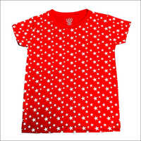 विभिन्न उपलब्ध महिलाओं की मुद्रित टी-शर्ट