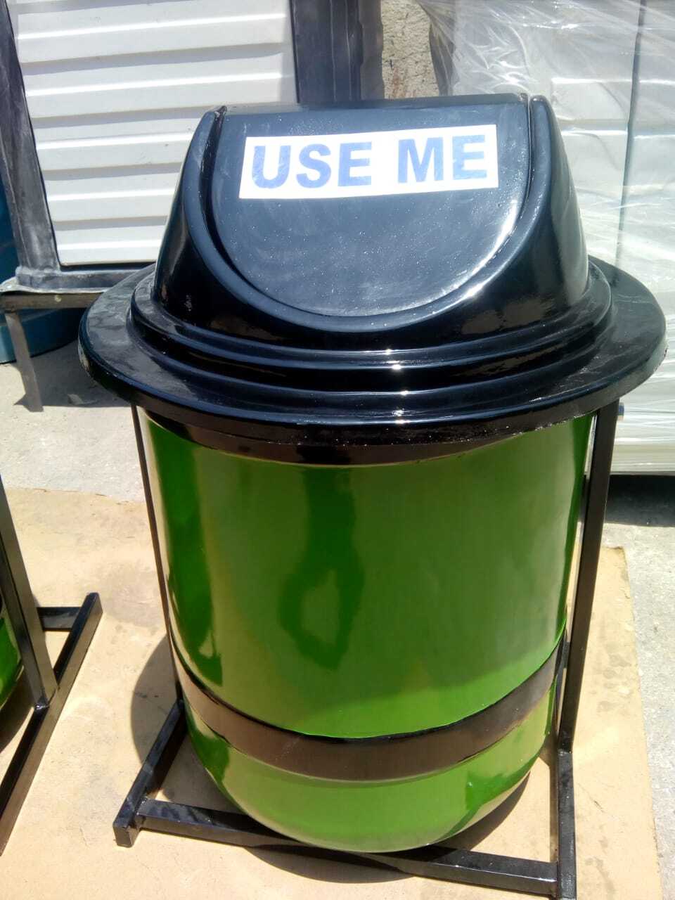 Fiberglass Swing Dustbin Application: Hospital