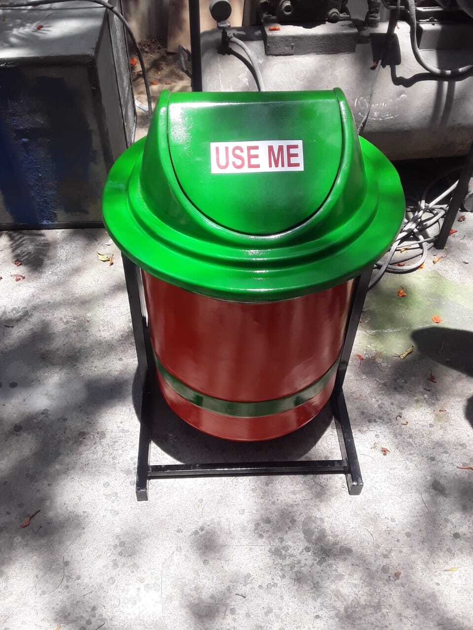 Fiberglass Swing Dustbin Application: Hospital