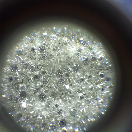 Hpht Diamonds For Solitaire Stud Diamond Carat: As Per Requirement Carat