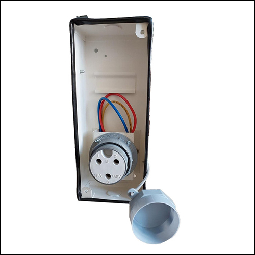 Selvo 30a Tpn Distribution Box - Crca Sheet, 415 Volt | Durable Metal Clad Plugs, Powder Coated Finish, Robust Mcb Protection, Copper Contacts For Superior Conductivity