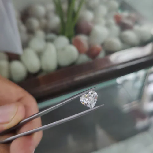 Lab Created Diamonds For Earring Diamond Carat: As Per Requirement Carat