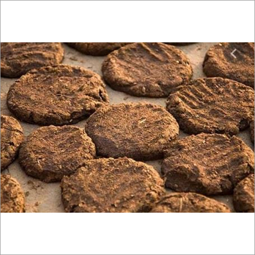Fresh Cow Dung Cake Grade: First Class