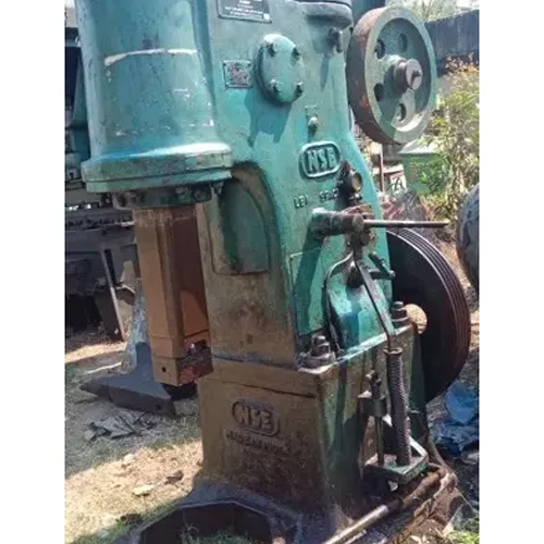 अर्ध स्वचालित वायवीय फोर्जिंग हैमर मशीन