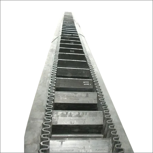 Industrial Side Wall Belt Conveyor - Pvc Belt, 12 Feet Length, 5 Mm Thickness | Electric Power, Silver Metal Finish, High Material Handling Capacity, Zero Spillage Rates