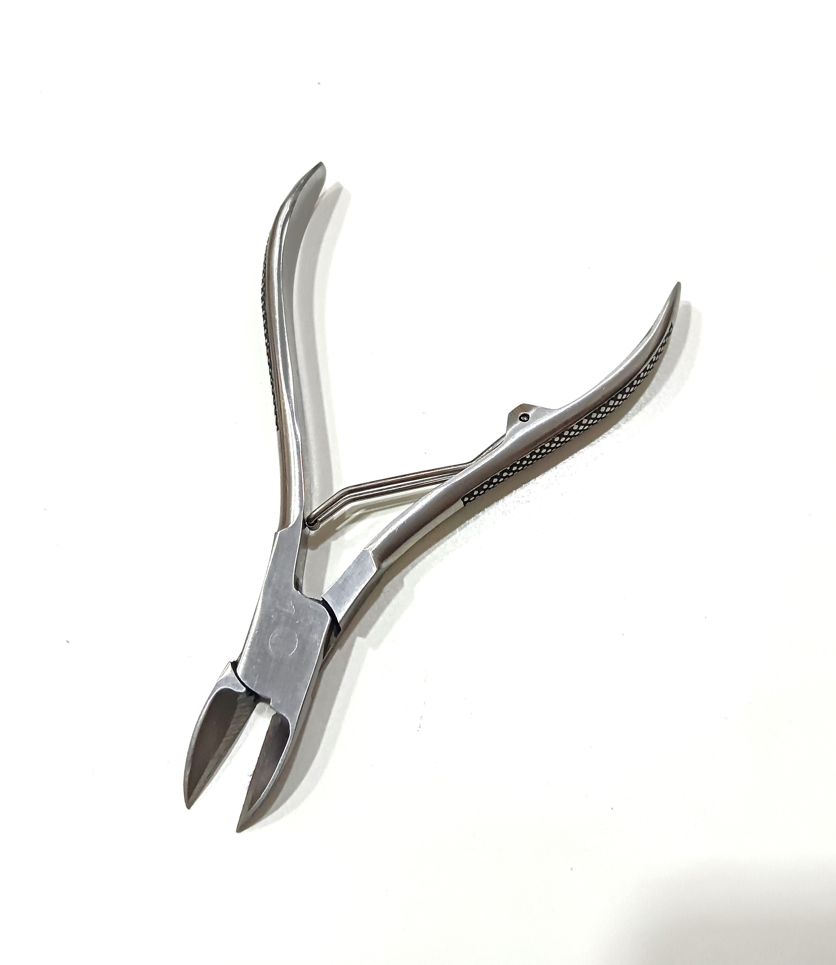 Pig Teeth Cutter - Steel Material, 12cm Length | 100g Lightweight Design, Precision Cutting Tool