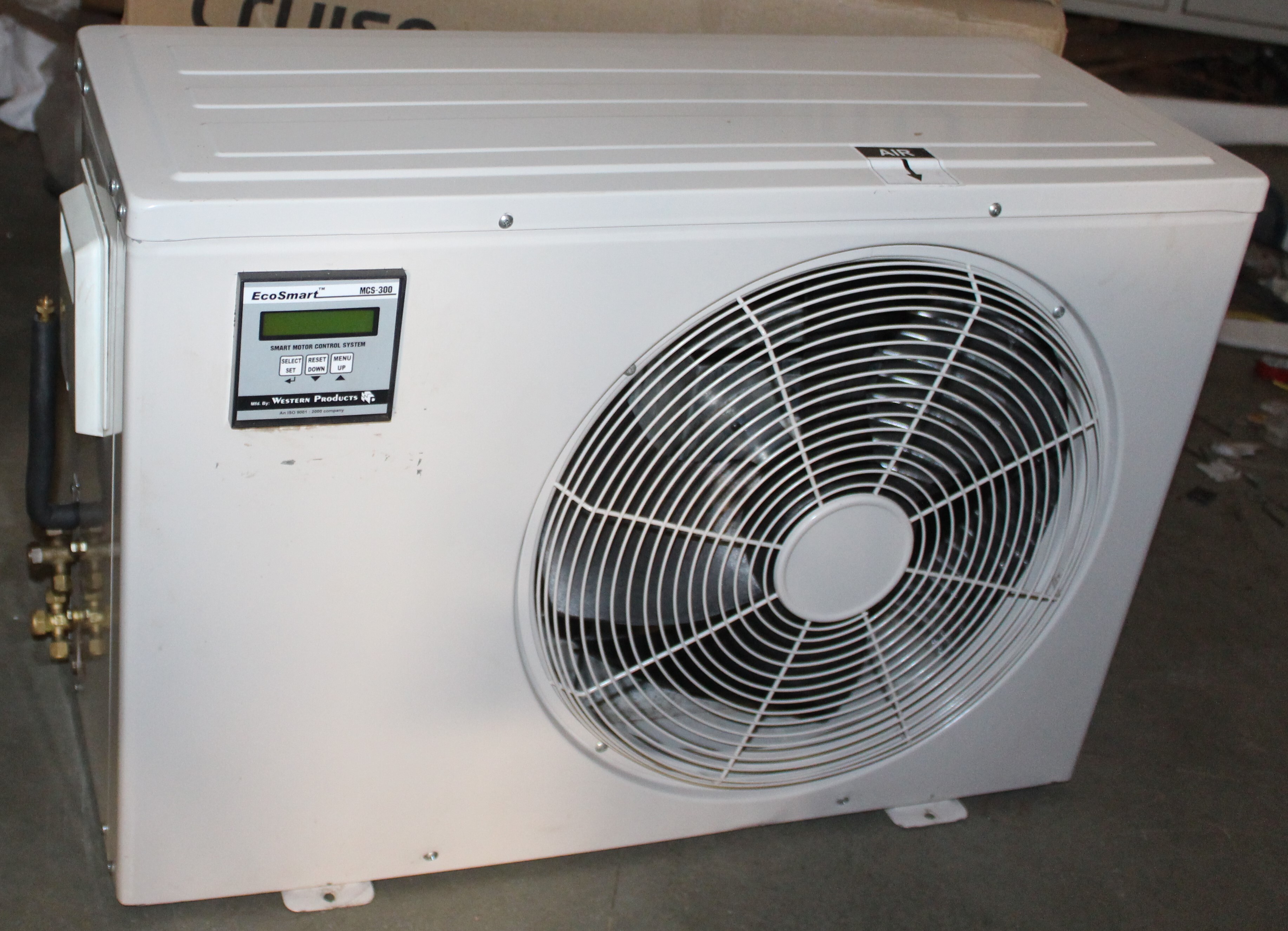 Industrial Heat Pump - Color: White And Black