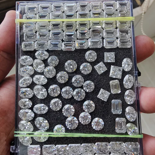 Man Made Diamonds For Pendant Diamond Carat: As Per Requirement Carat