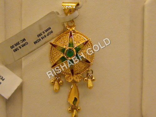 रंगीन स्टोन पेंडेंट लिंग: महिलाओं के लिए