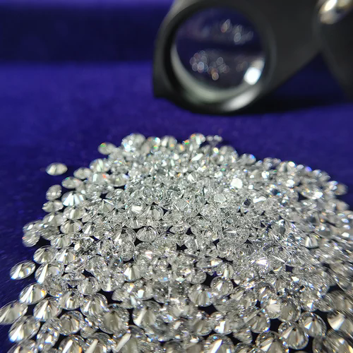 Cvd Pointer Round Brilliant Diamond Diamond Carat: As Per Requirement Carat