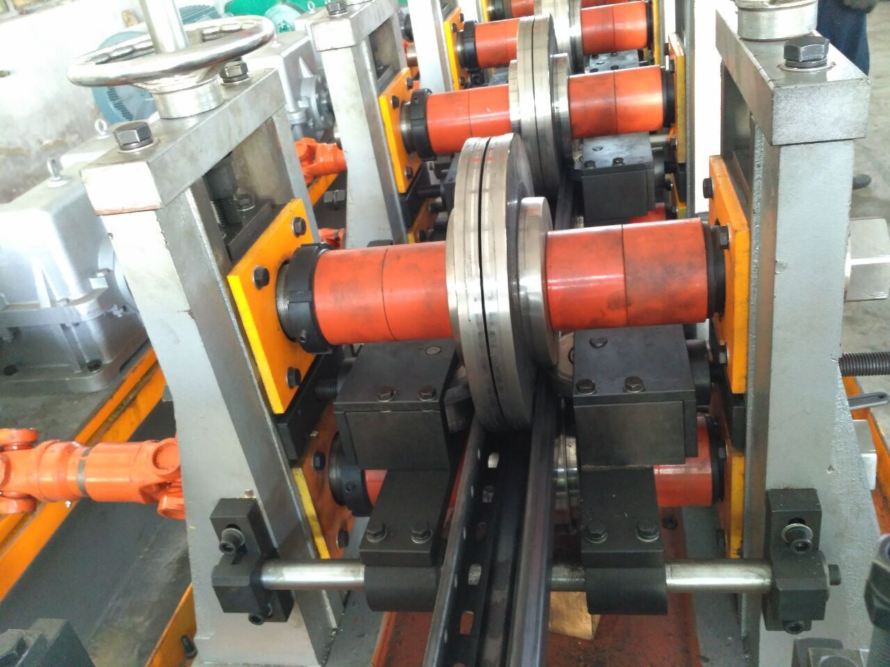 Automatic Industrial Rack Upright Roll Forming Machine
