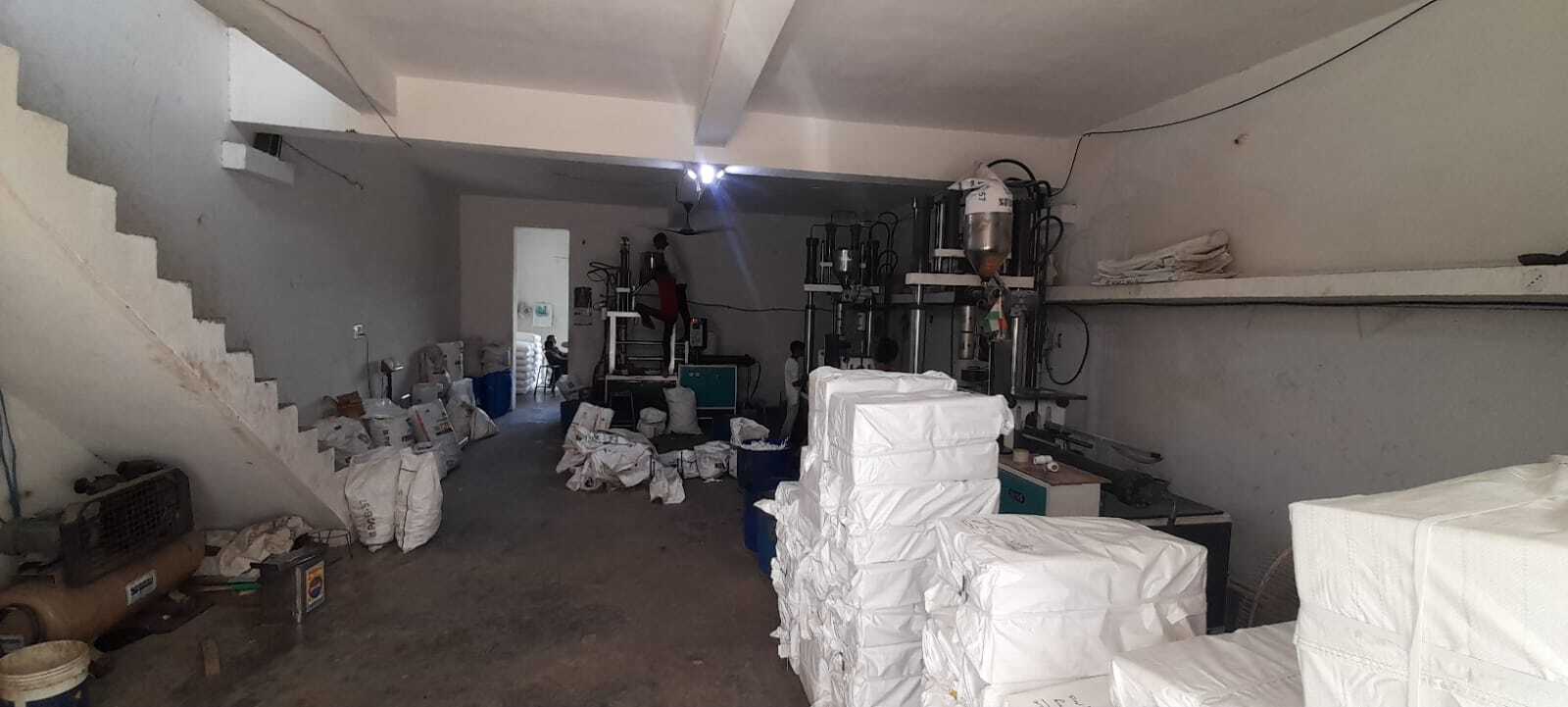 Cpvc Long/short Ball Valve - Various Sizes | 150 Psi Pressure Rating 180â°f Temperature Rating White Color Threaded Connection Astm Certified