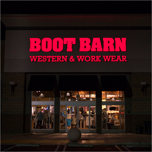 इंडस्ट्रियल स्टोर फ्रंट साइनेज एप्लीकेशन: प्रमोशन