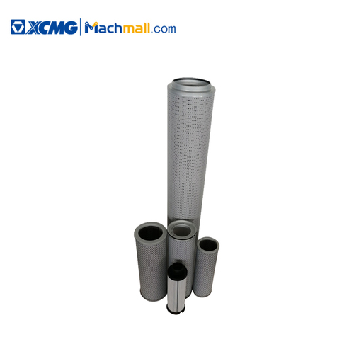 पंप ट्रक पर स्थापित फ़िल्टर तत्वों का ग्रे पूरा सेट