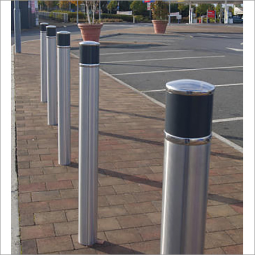 Blackeye Stainless Steel Bollard - 5ft Height, 6 Inch Diameter | Manual Function, Traffic Control Safety Feature