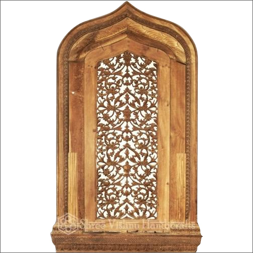लकड़ी का पारंपरिक डिज़ाइन झरोखा