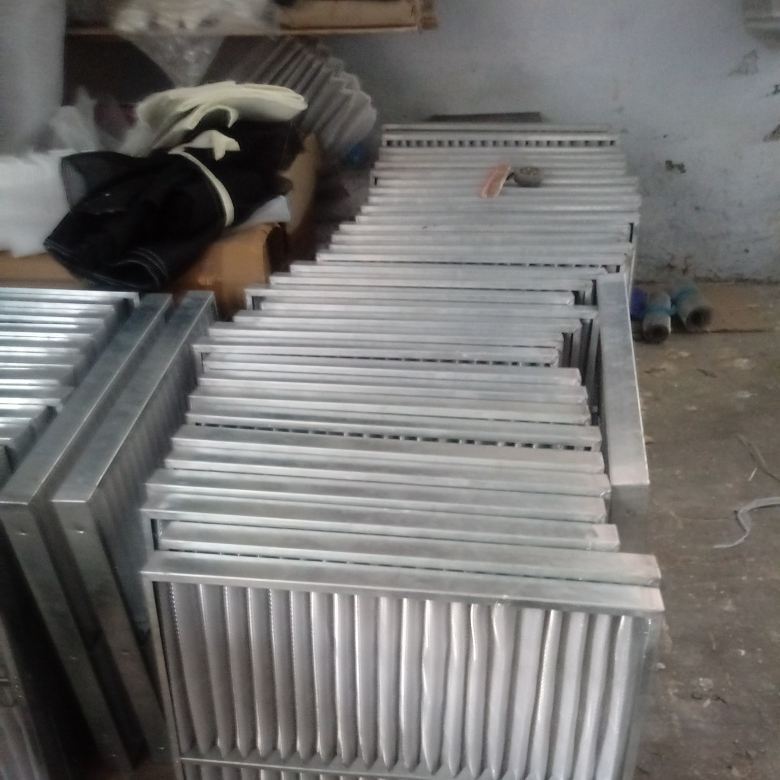 White Ductable Unit Pre Filter In Gadag Karnataka
