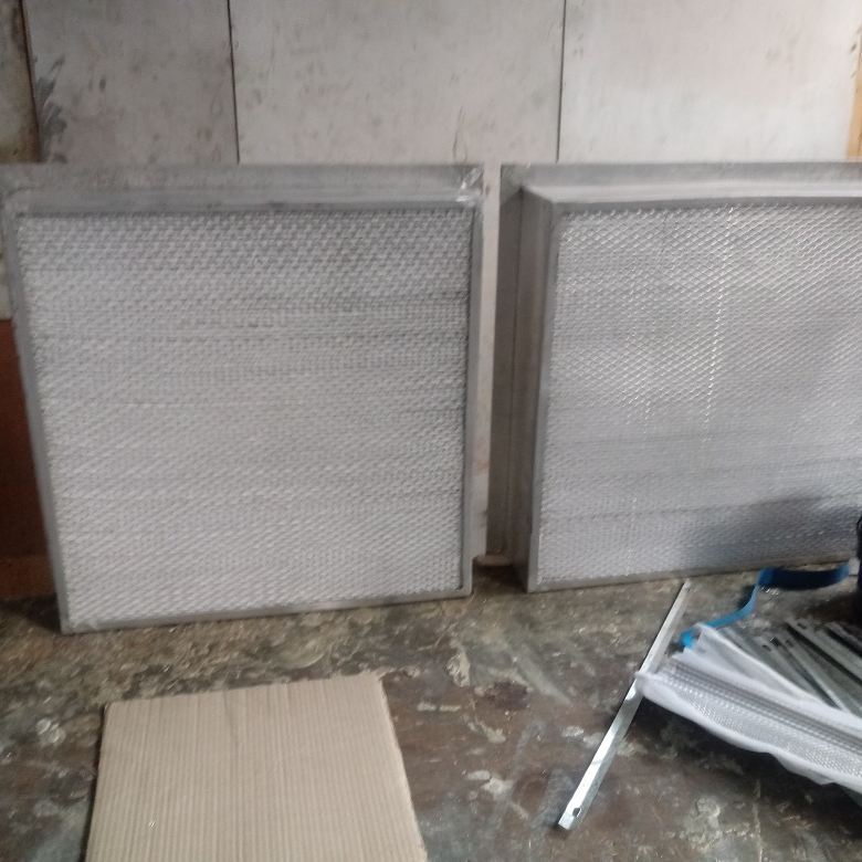 White Ductable Unit Pre Filter In Gadag Karnataka