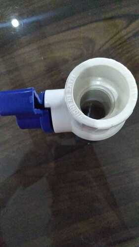 यूपीवीसी गेंद