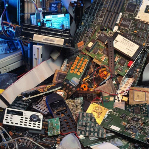 Electronic Scrap - Metal & Plastic Parts, Multicolor, Old Condition, 90% Purity, 1-1000 kg Weight