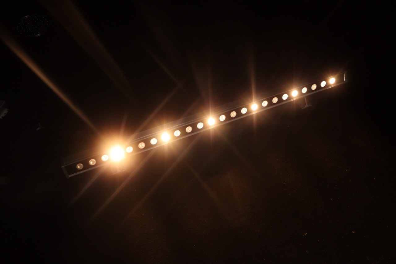 Rgbw Led Wall Washer Light - Input Voltage: 220 Volt (V)