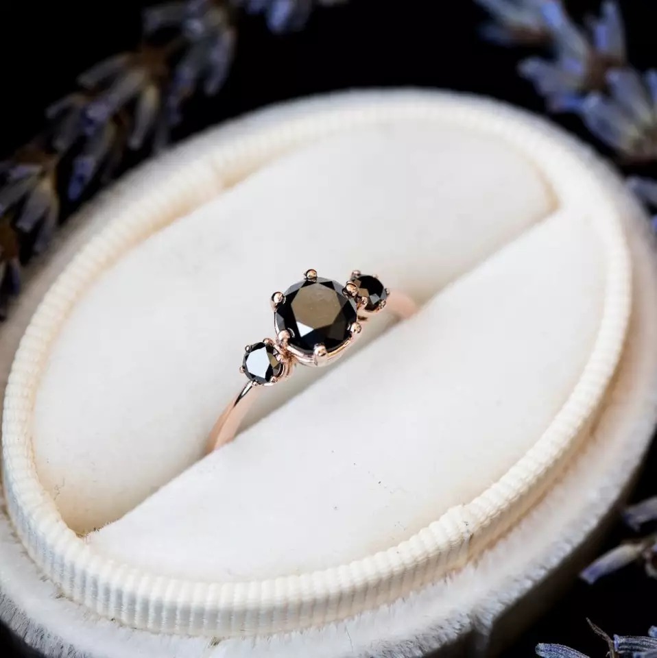 Natural Black Diamond Three Stone Diamond Engagement Ring In 14k Rose Gold For Womens Diamond Carat Weight: 1.40 Carat