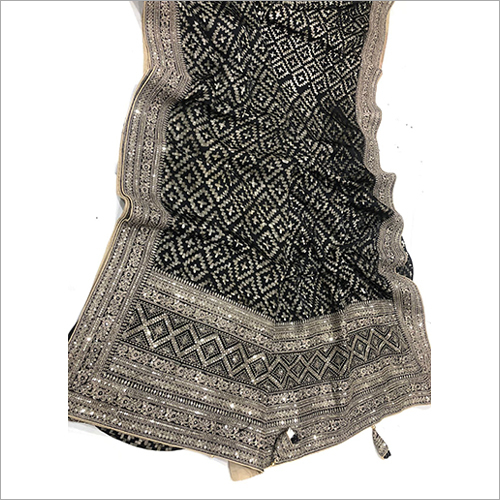 डिजाइनर काली और गोल्डन साड़ी