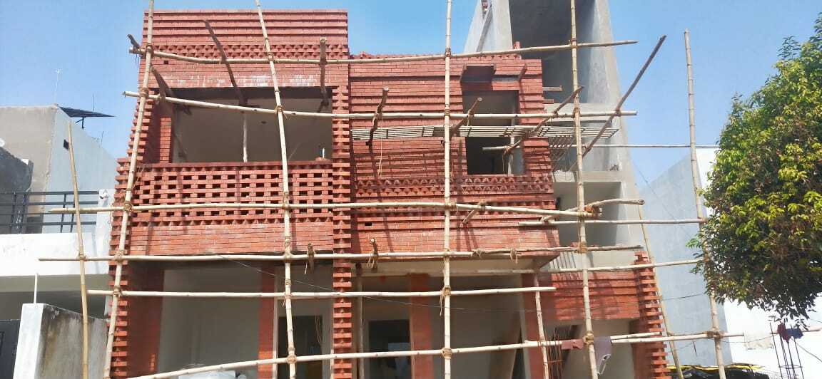 Red Extruded Brick