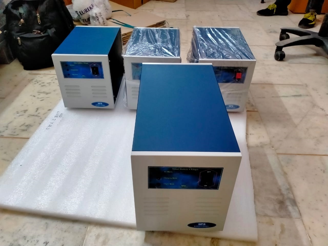 Smart Battery Charger - Ambient Temperature: 40 Celsius (Oc)