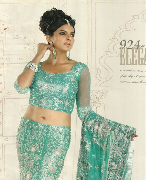 फैंसी वेडिंग चनिया चोली निर्माता