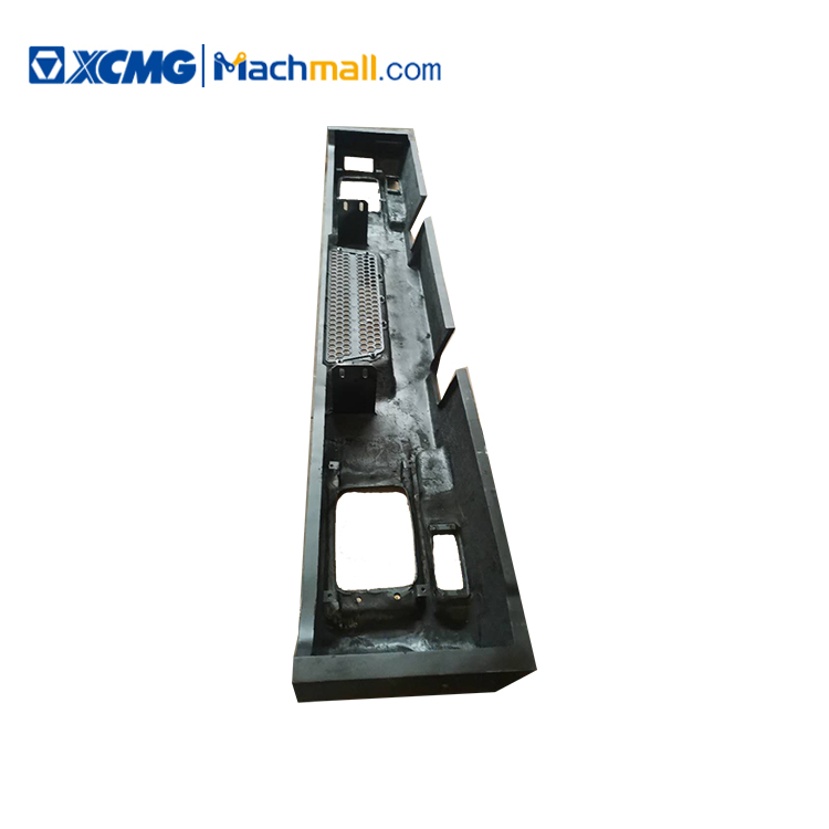 Bumper(lower Opening With A Grille)