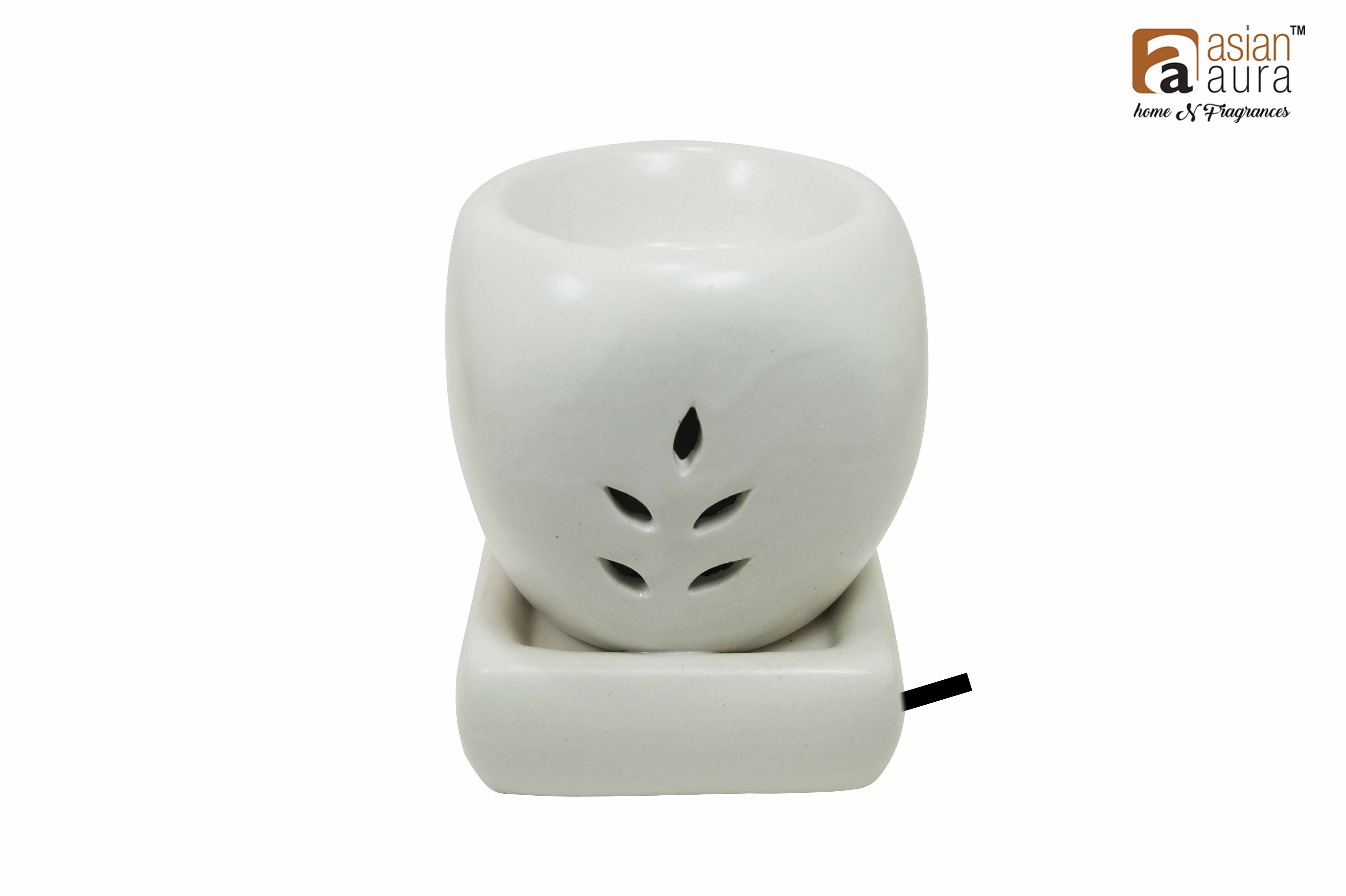 Asian Aura Ceramic Aromatic Oil Diffuser With 2 Oil Bottles Aaeb 0019-w
