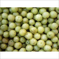 हरा ताज़ा आंवला