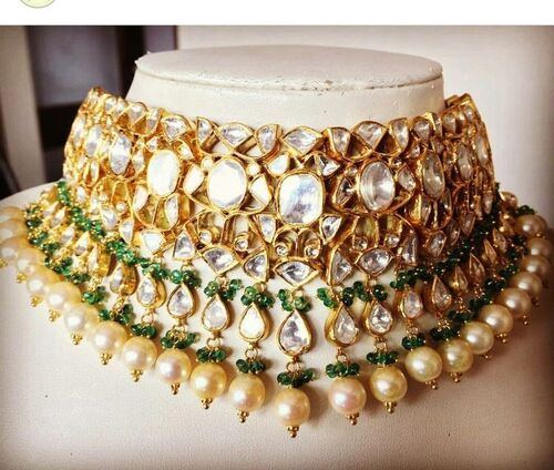 कुंदन आभूषण