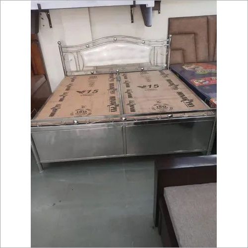 Stainless Steel Bed Dimension(l*w*h): 6 Foot (Ft)