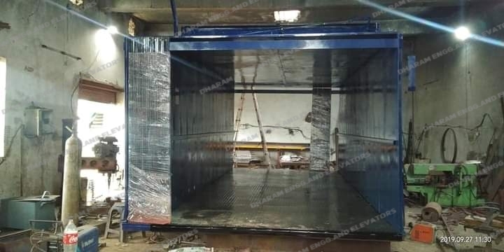 Freight Lifts Usage: Residential Elevators