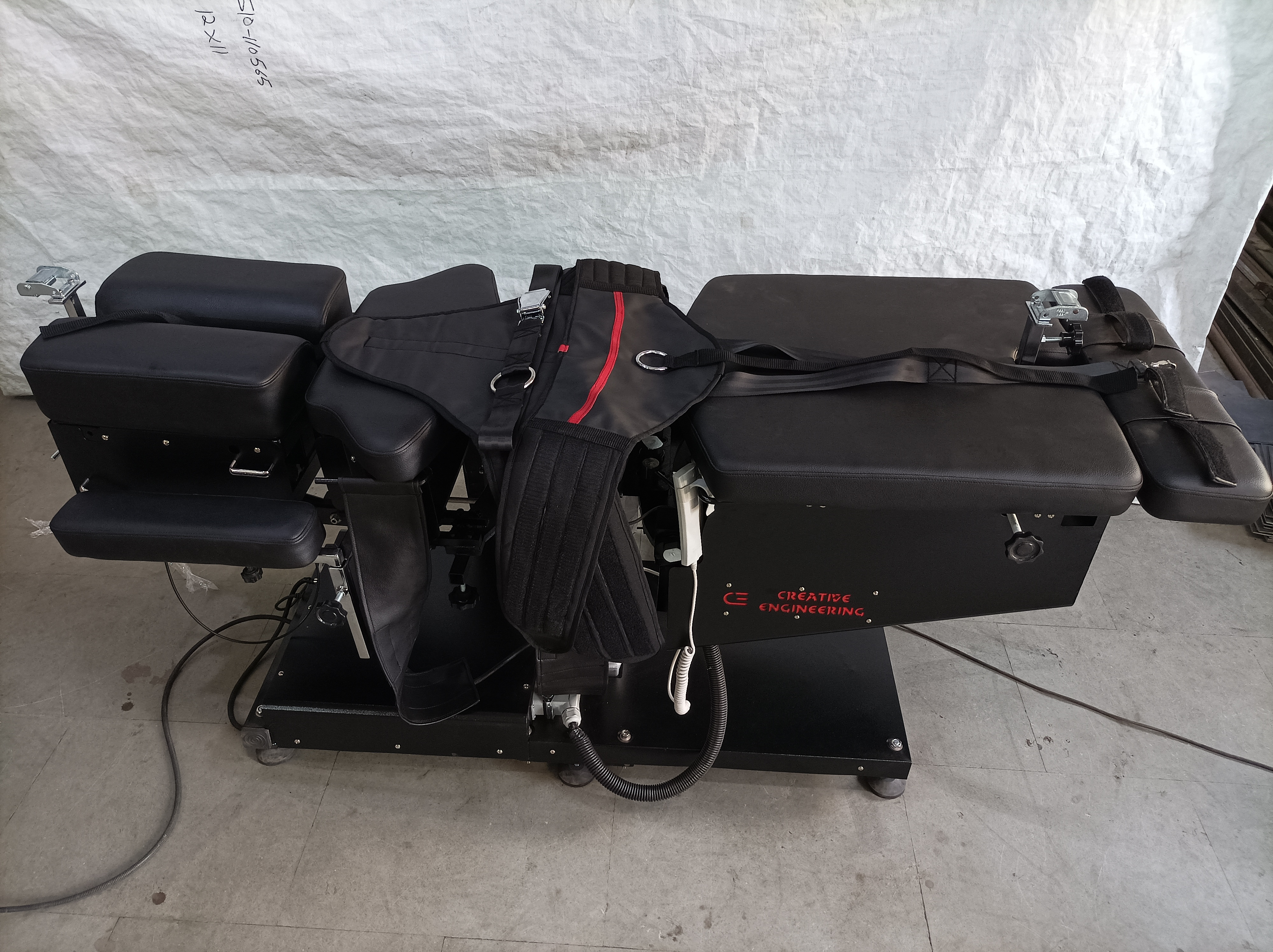 Non Surgical Spinal Decompression Table Dimension (L*w*h): 80*30*30 Inch (In)