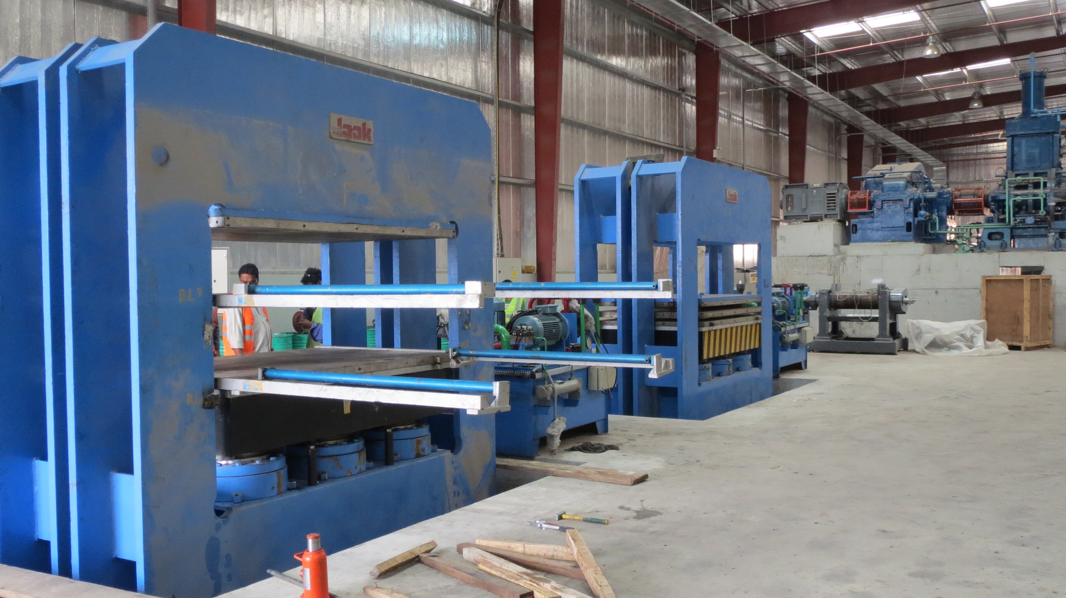 Blue Rubber Moulding Press