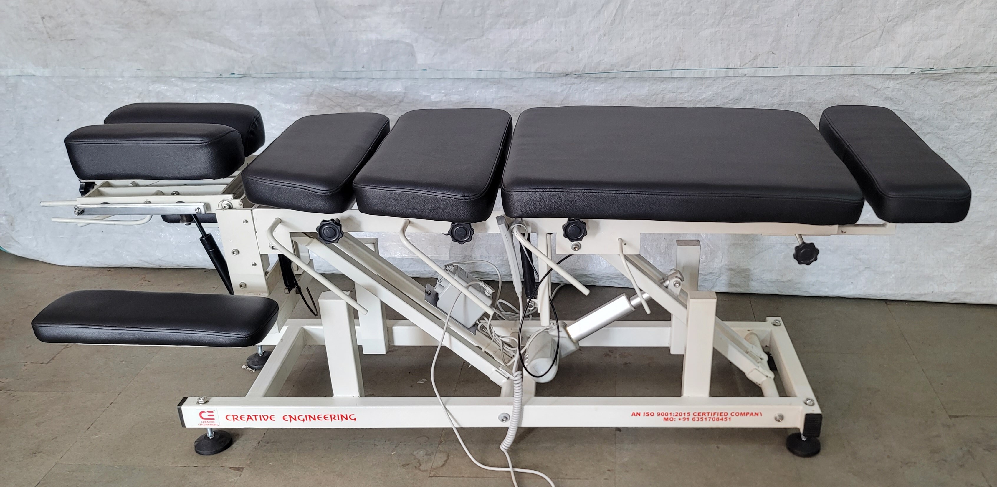 Manual Chiropractic Drop Table Dimension(l*w*h): 70*25*22 Inch (In)