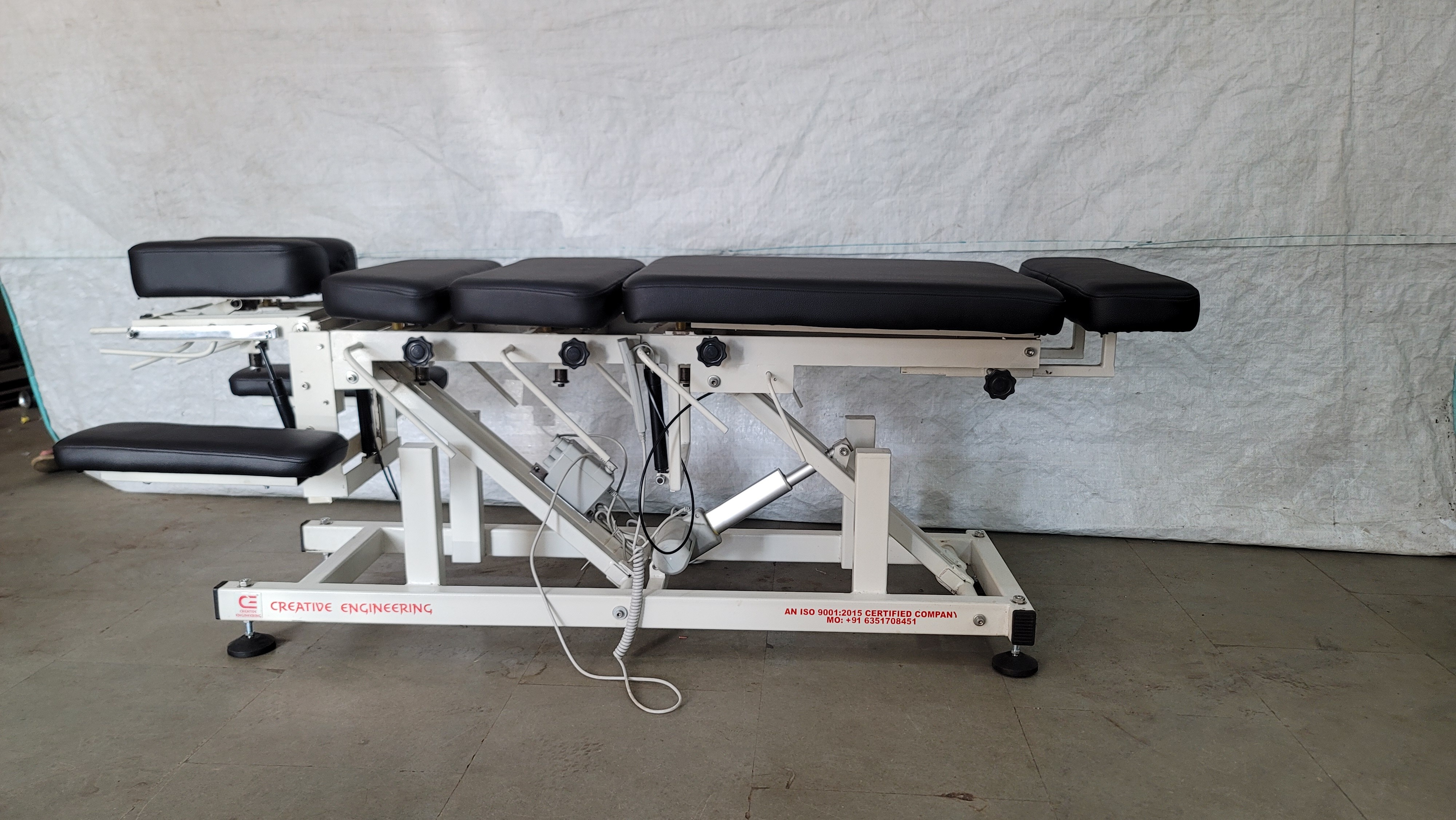 Manual Chiropractic Drop Table Dimension(l*w*h): 70*25*22 Inch (In)