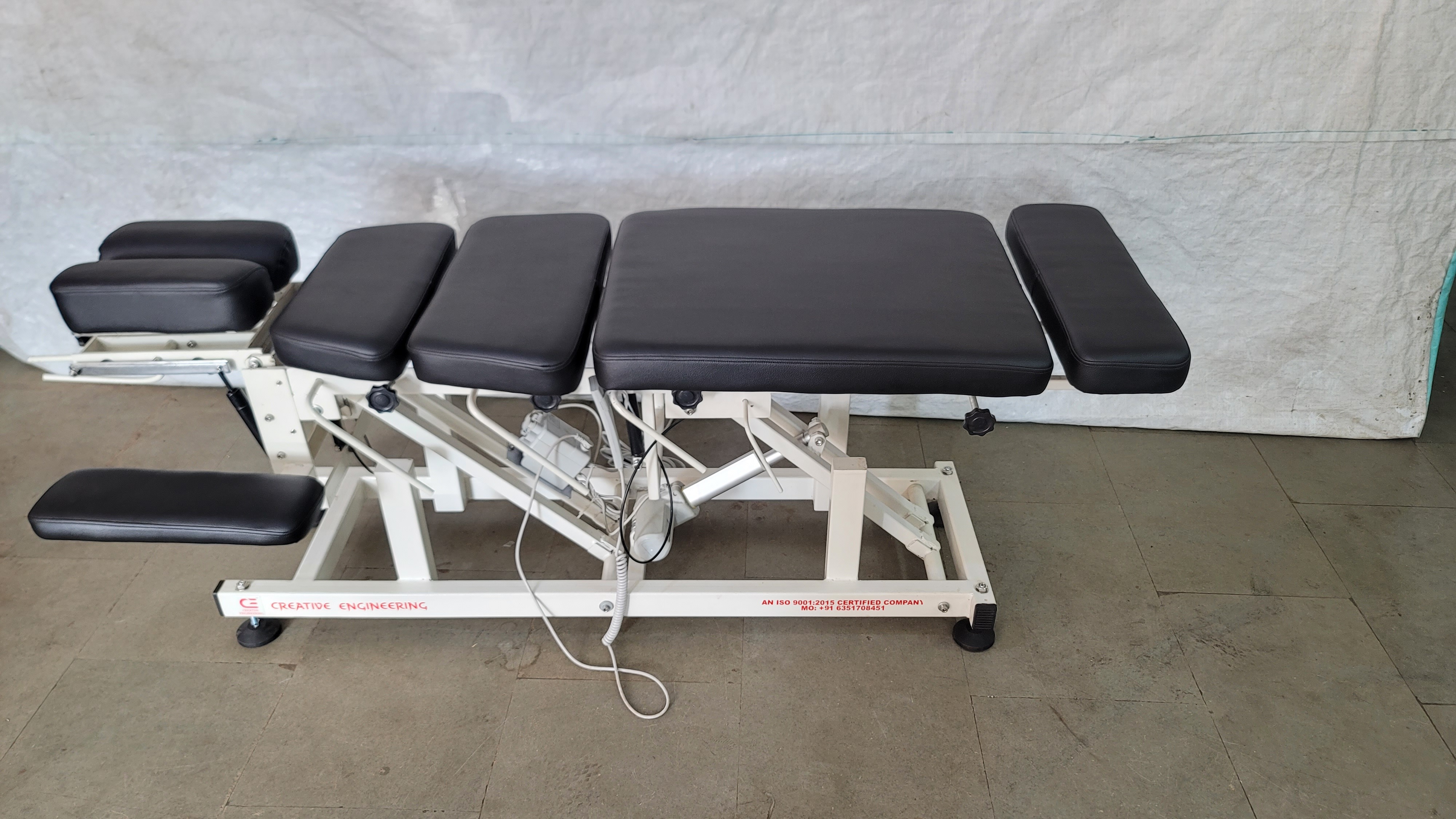 Manual Chiropractic Drop Table Dimension(l*w*h): 70*25*22 Inch (In)
