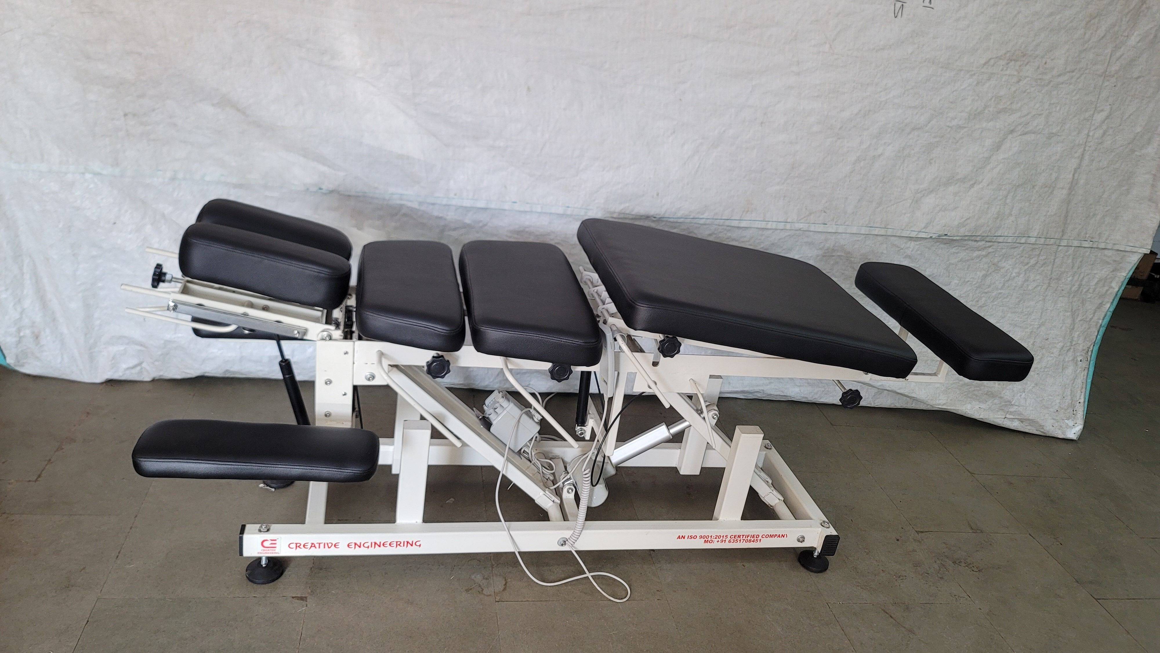 Manual Chiropractic Drop Table Dimension(l*w*h): 70*25*22 Inch (In)