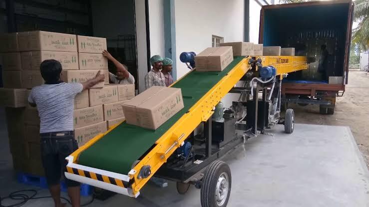 Truck Loading Conveyor - Color: Any Colour