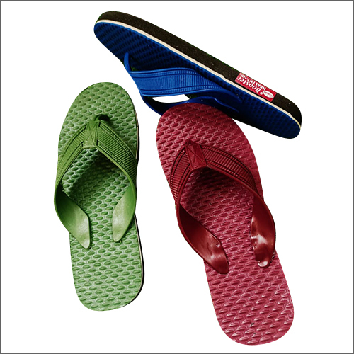 विभिन्न उपलब्ध पुरुषों के रबर हवाई चप्पल