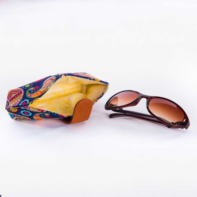 Designer Cover Under 299 - Color: Multicolor