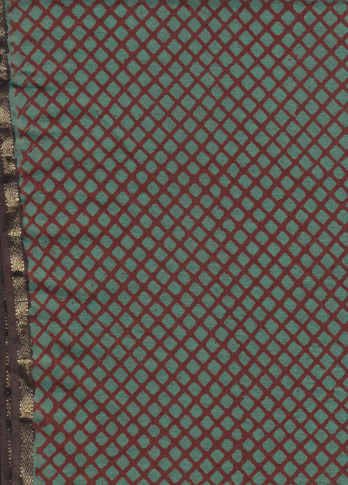 वाराणसी चंद्रेरी सूट