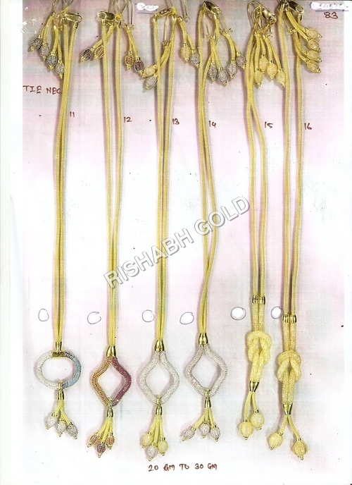 गोल्ड नेकलेस जेंडर: महिलाओं के लिए